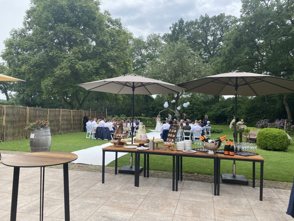 Narline Zuidwolde trouwen in de tuin Ceremonie Drenthe