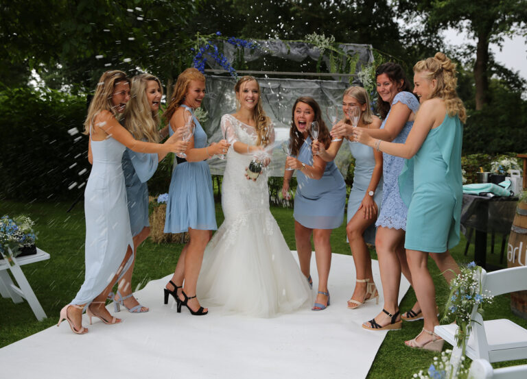 Narline Zuidwolde trouwen in de tuin in Drenthe