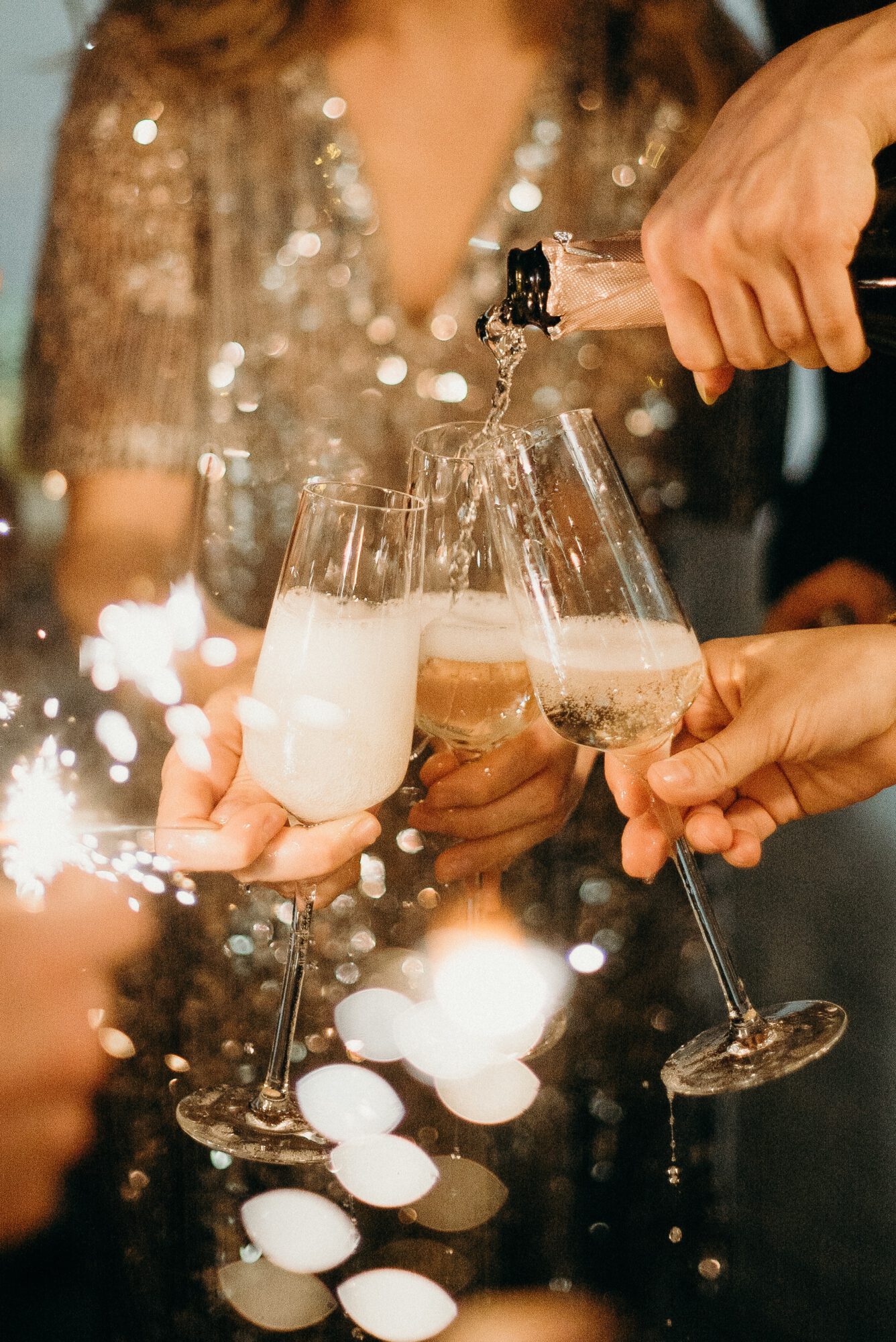 Proosten op een feestelijk moment bij Narline in Zuidwolde, Drenthe.